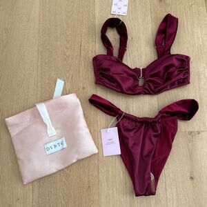 Amber Swim Bikini Top & Bottoms Set Lila Size XS & S Red